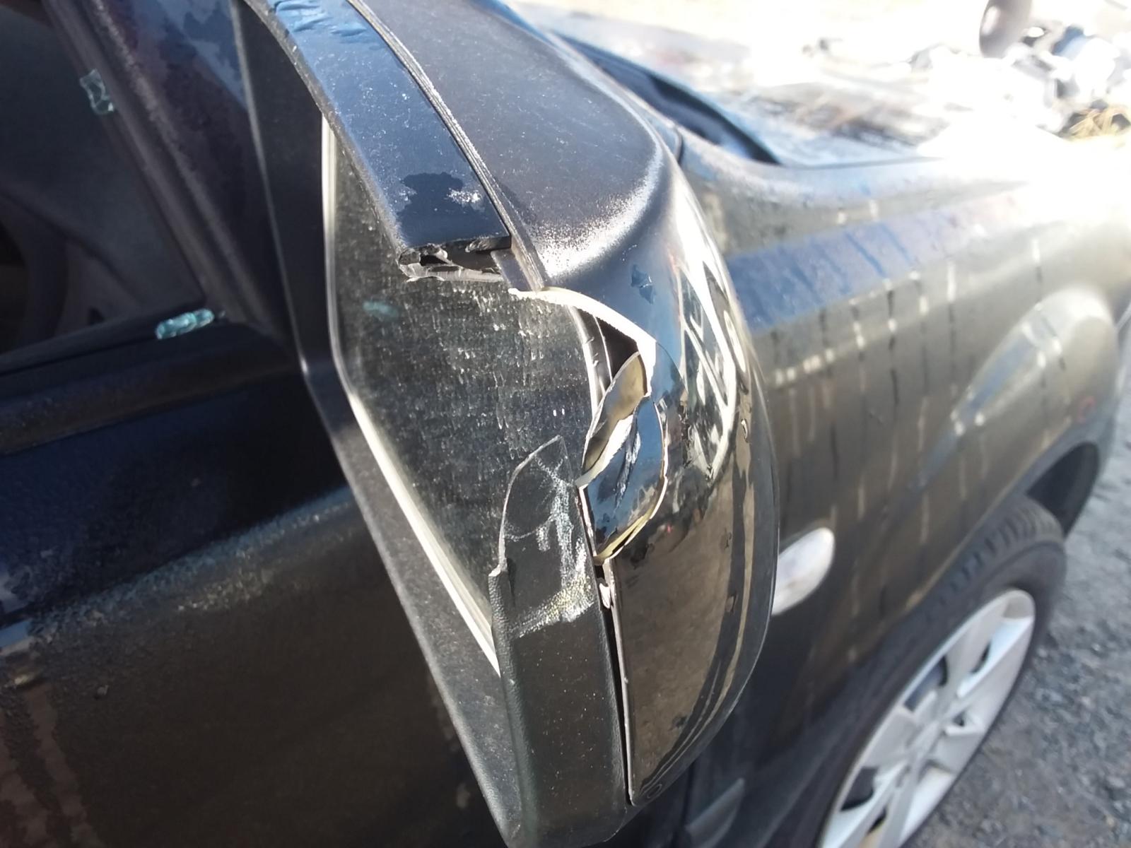 View Auto part Right Rear Door Sliding Kia Rio 2008