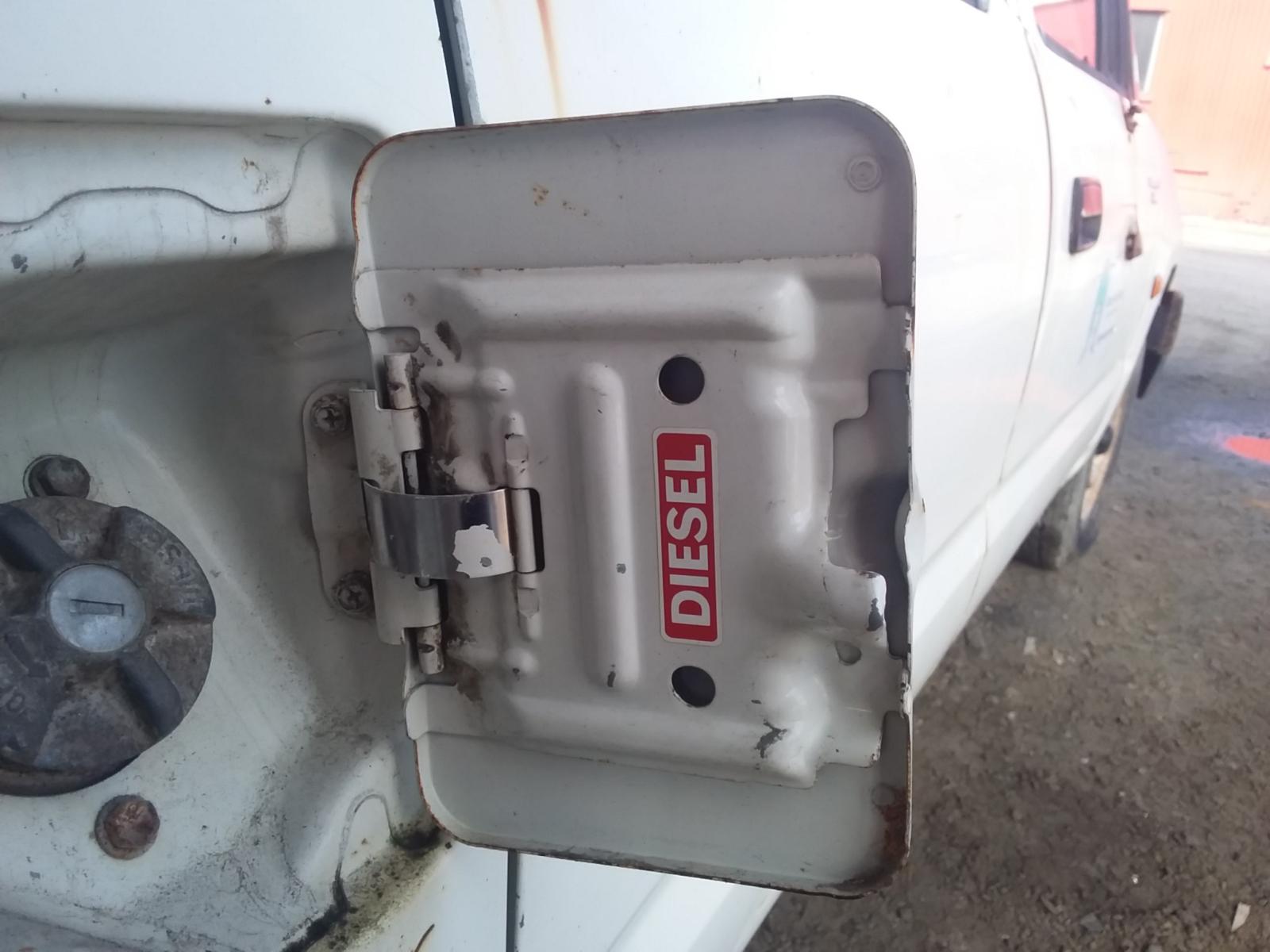 Fuel Filter Housing Hilux Toyota 2004