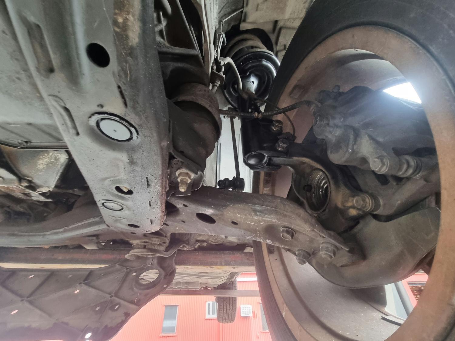 2007 Toyota Kluger Wheel Mag View Auto part Wheel Mag Toyota Kluger 2007