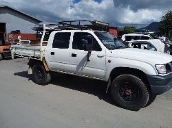 View Auto part Engine Toyota Hilux 2004