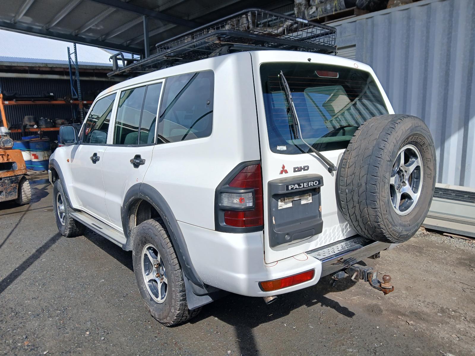 2002 Mitsubishi Pajero Horn View Auto part Horn Mitsubishi Pajero 2002