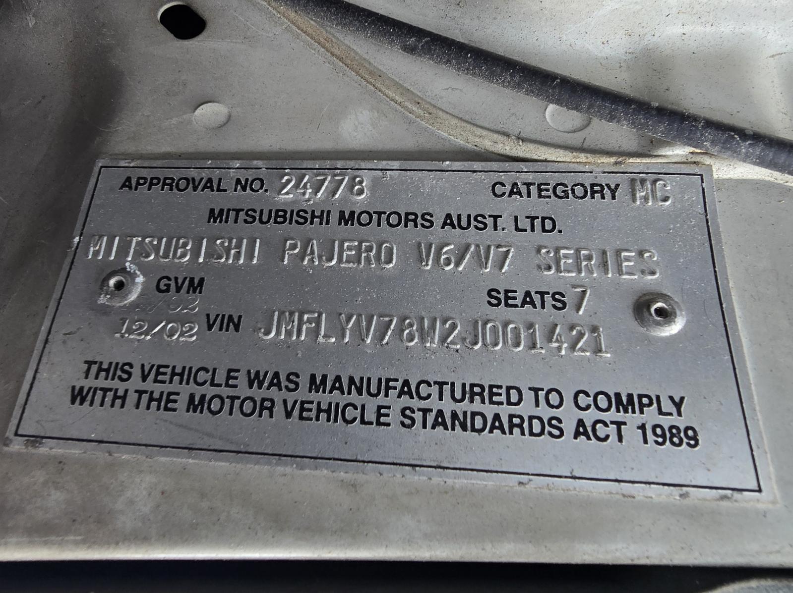 2002 Mitsubishi Pajero Horn View Auto part Horn Mitsubishi Pajero 2002