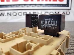 View Auto part Fuse Box Toyota Prado 1999