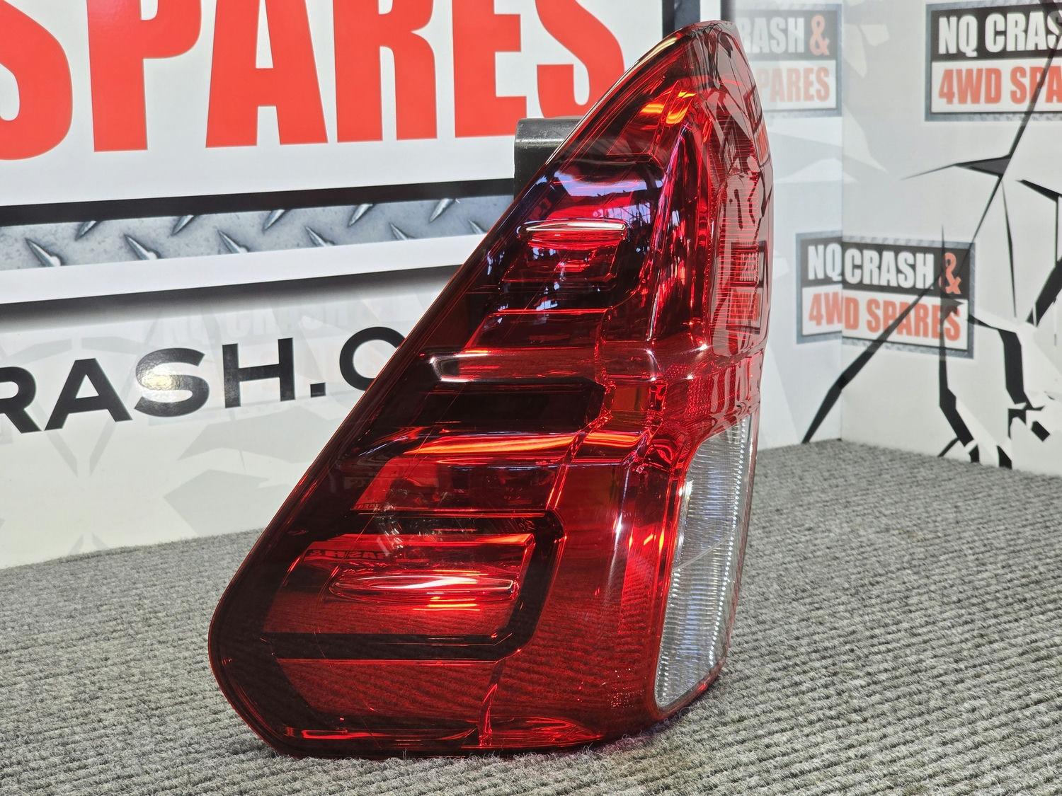 View Auto part Left Taillight Toyota Hilux 2024