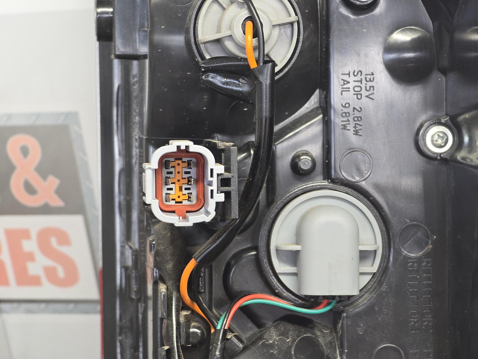 View Auto part Left Taillight Nissan Navara 2023