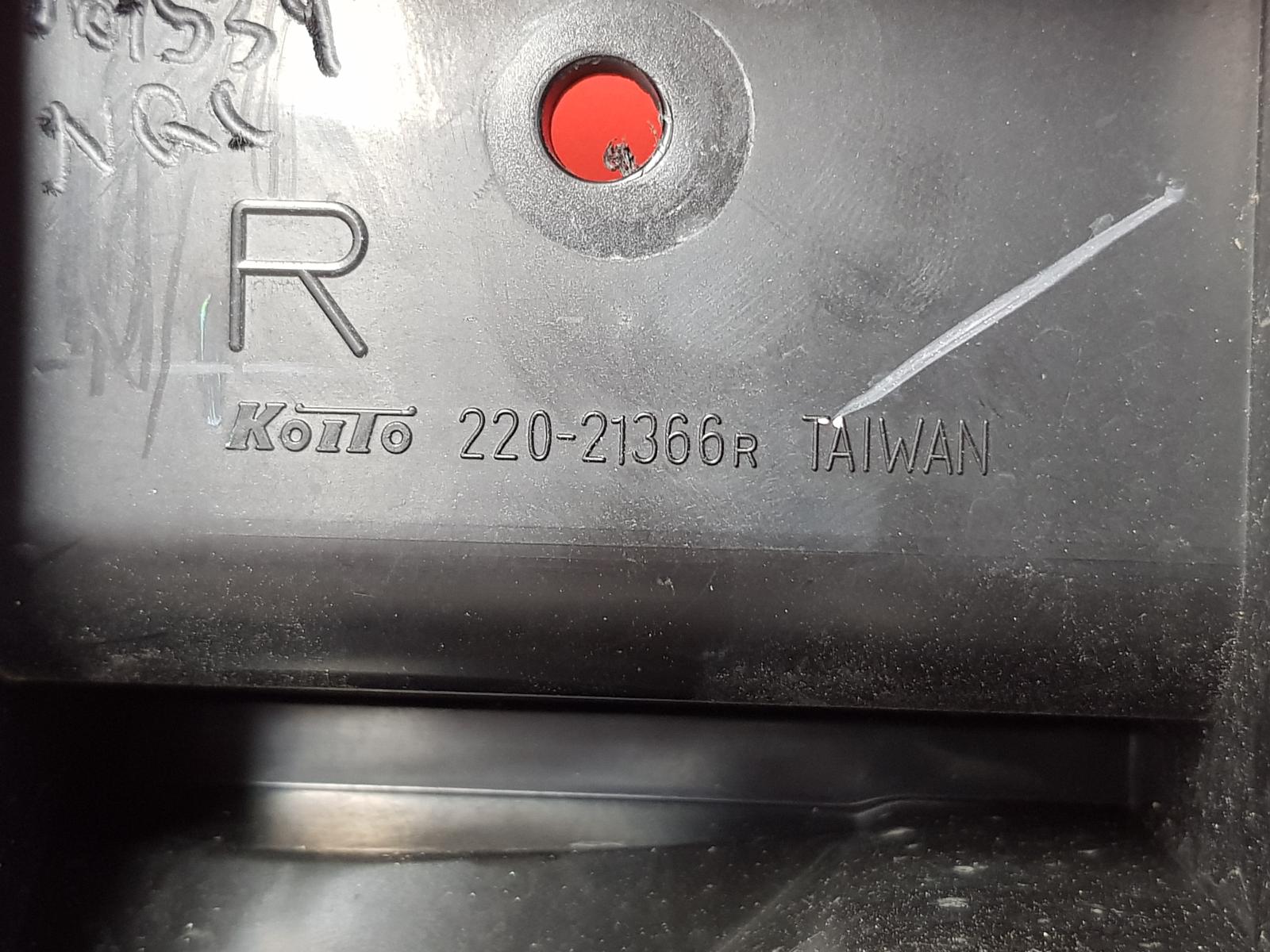 View Auto part Right Taillight Isuzu N Series 2020