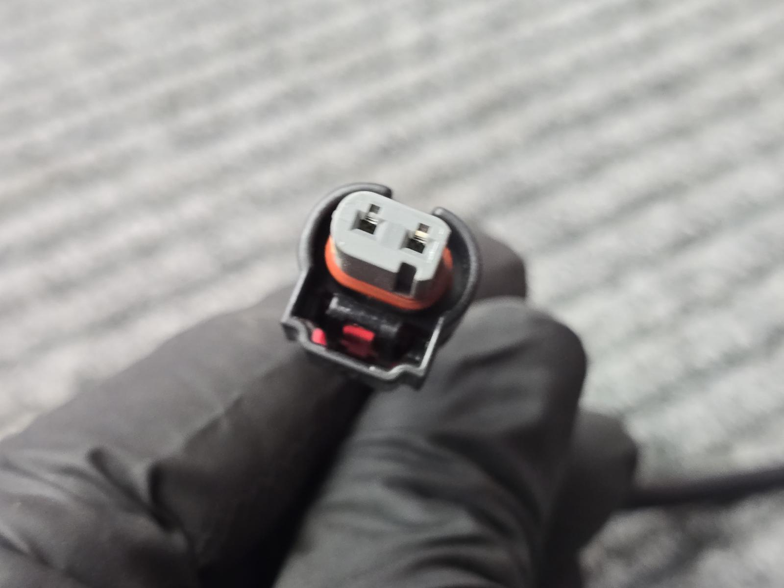 View Auto part Tailgate Handle Chevrolet Silverado 2024