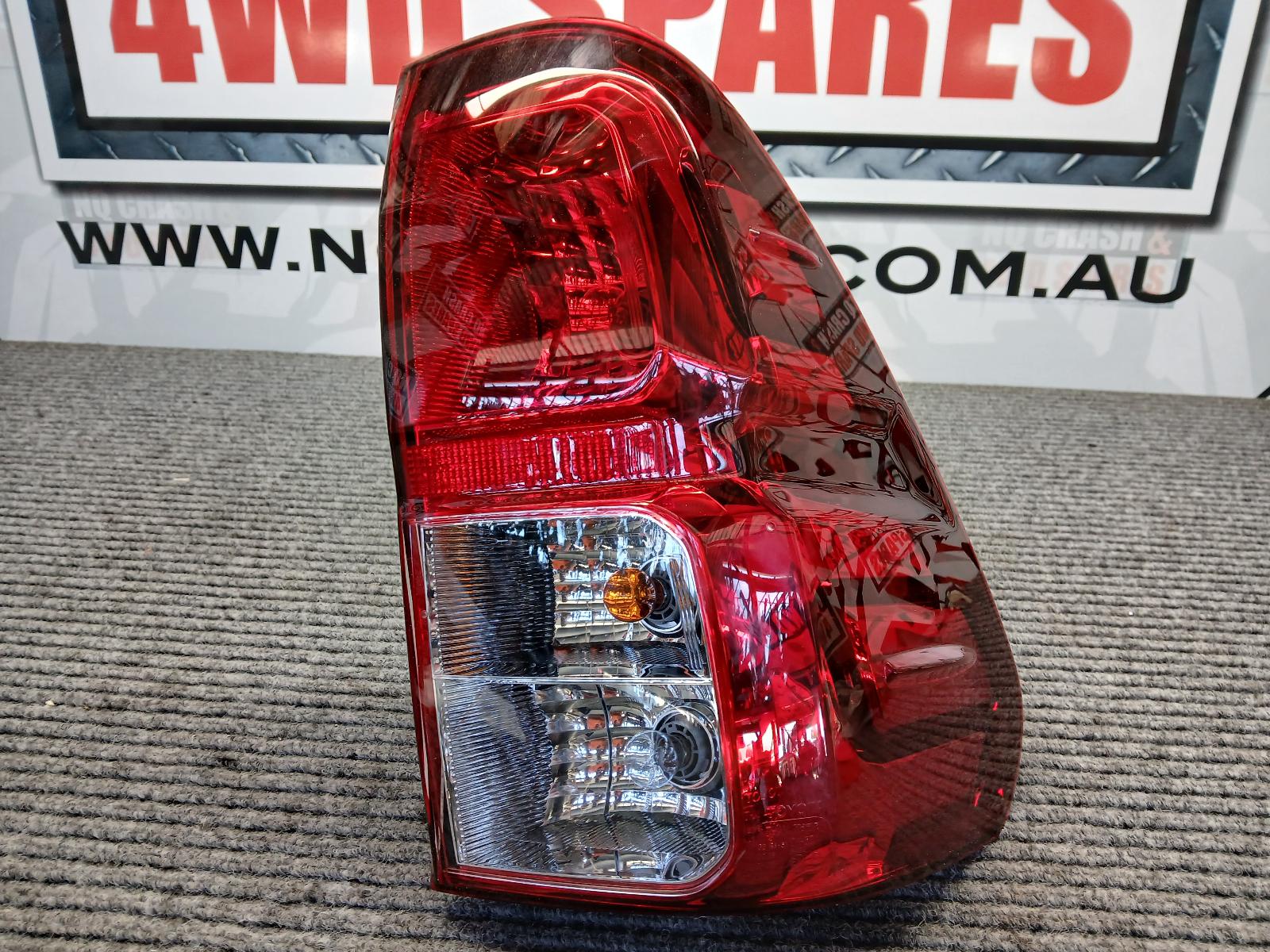 View Auto part Right Taillight Toyota Hilux 2015
