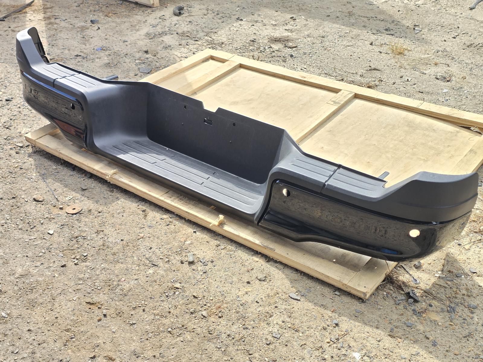 Rear Bumper Hilux Toyota 2025