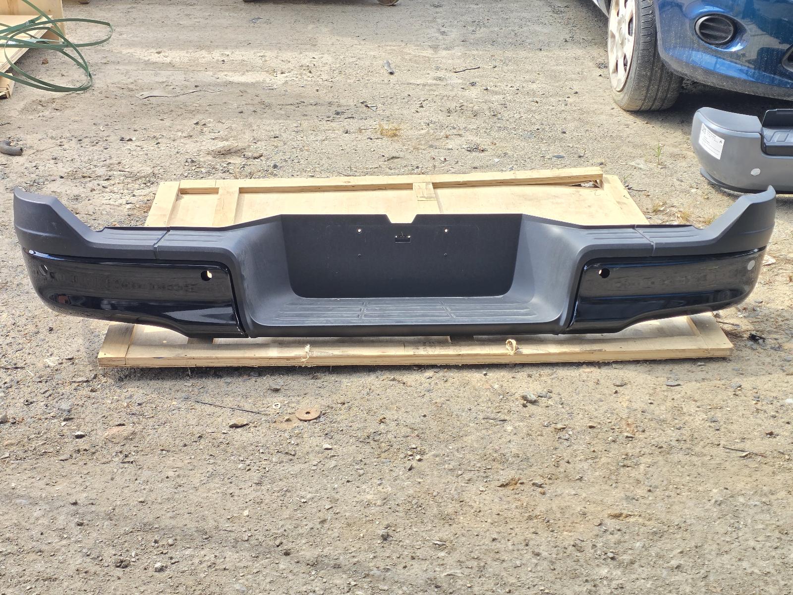 Rear Bumper Hilux Toyota 2025