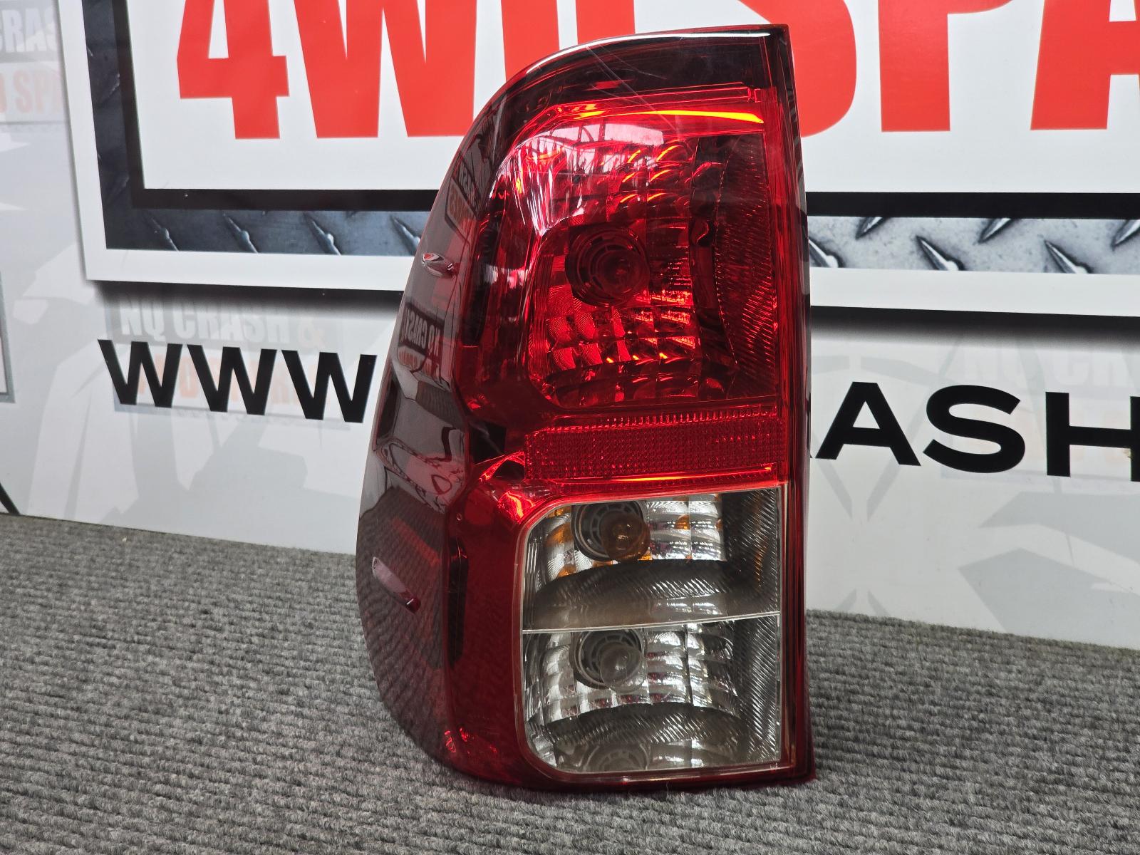 View Auto part Left Taillight Toyota Hilux 2017