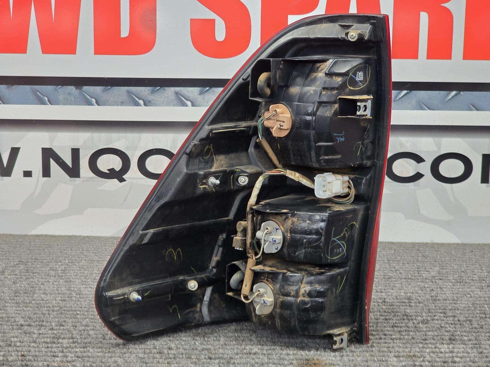 View Auto part Right Taillight Toyota Hilux 2017